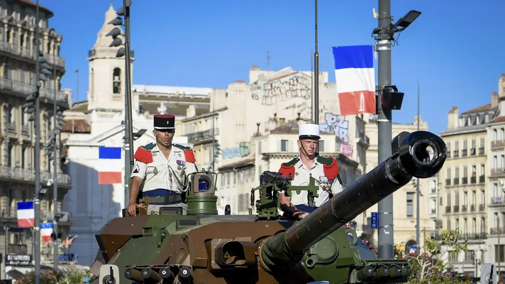 военный парад во Франции