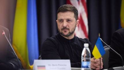 Старая ошибка: Зеленский вновь поставил на демократов перед выборами в США