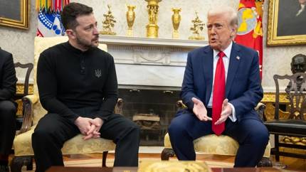 «Счёт идёт на часы»: в Киеве паника из-за ультиматума Трампа Зеленскому