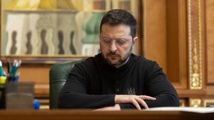 Уступит толпе — потеряет власть: Зеленского предупредили о последствиях
