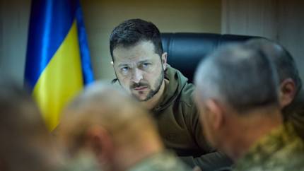Фронт трещит: Зеленский признал ухудшение обстановки для ВСУ
