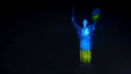 «Продолжайте погибать»: Дэвис раскритиковал западный курс по Украине