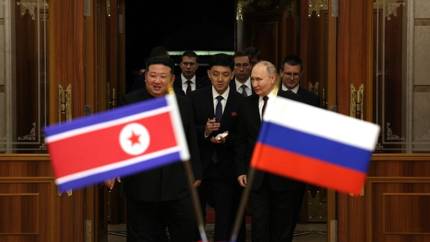 «Непотопляемый авианосец и недосягаемая фабрика»: какой козырь появился у России
