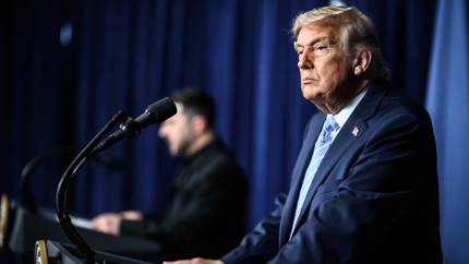 Шесть просьб США не остановили Киев: Трамп пошёл на сделку с Путиным