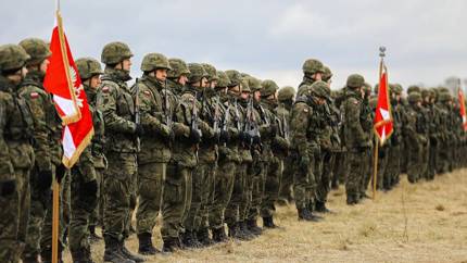 Новый военный лидер Европы: что стоит за милитаризацией Польши