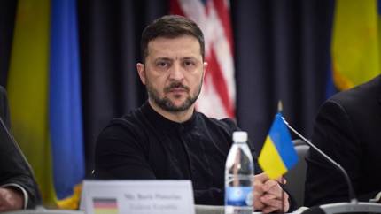 Крохи для «плаксы». Сколько ракет для Patriot сможет выпросить Зеленский?