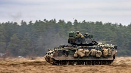 Назад в 1980-е: в новом оружии США нашли старую разработку