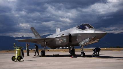 Ядерный статус под вопросом: Британия меняет назначение новых F-35A