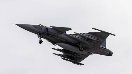 Самолёты в долг: почему Украина решила сделать ставку на шведских Gripen