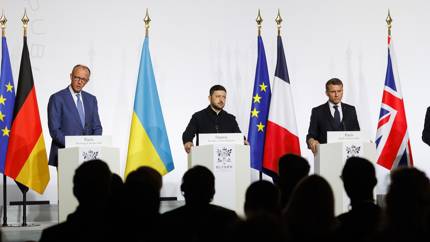 «Не Москве решать»: Мерц обозначил судьбу гарантий для Украины