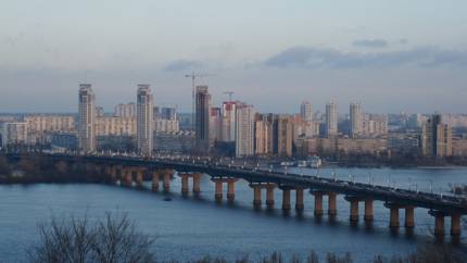 Мосты Киева снова под ударом: что известно к утру 4 октября