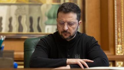 «Петля для Зеленского». На Западе объяснили призывы Киева к прекращению огня