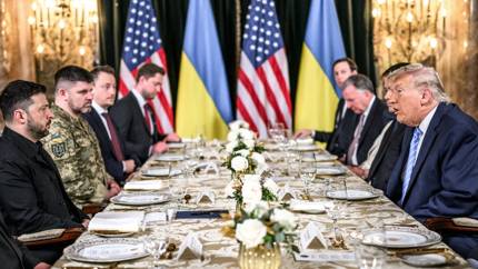Мир становится ближе? США усиливают давление на Украину