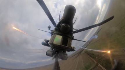 «Ночной охотник» в деле: Ми-28Н разнёс в щепки украинский дрон