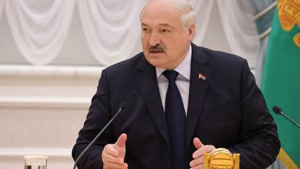 «Война будет другой»: Лукашенко сделал резкое предупреждение Киеву