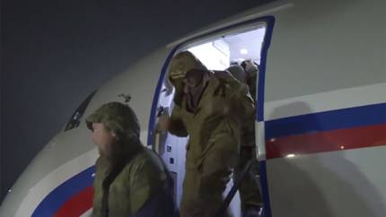 Москва и Киев сохранили канал связи: о чем сейчас договариваются стороны